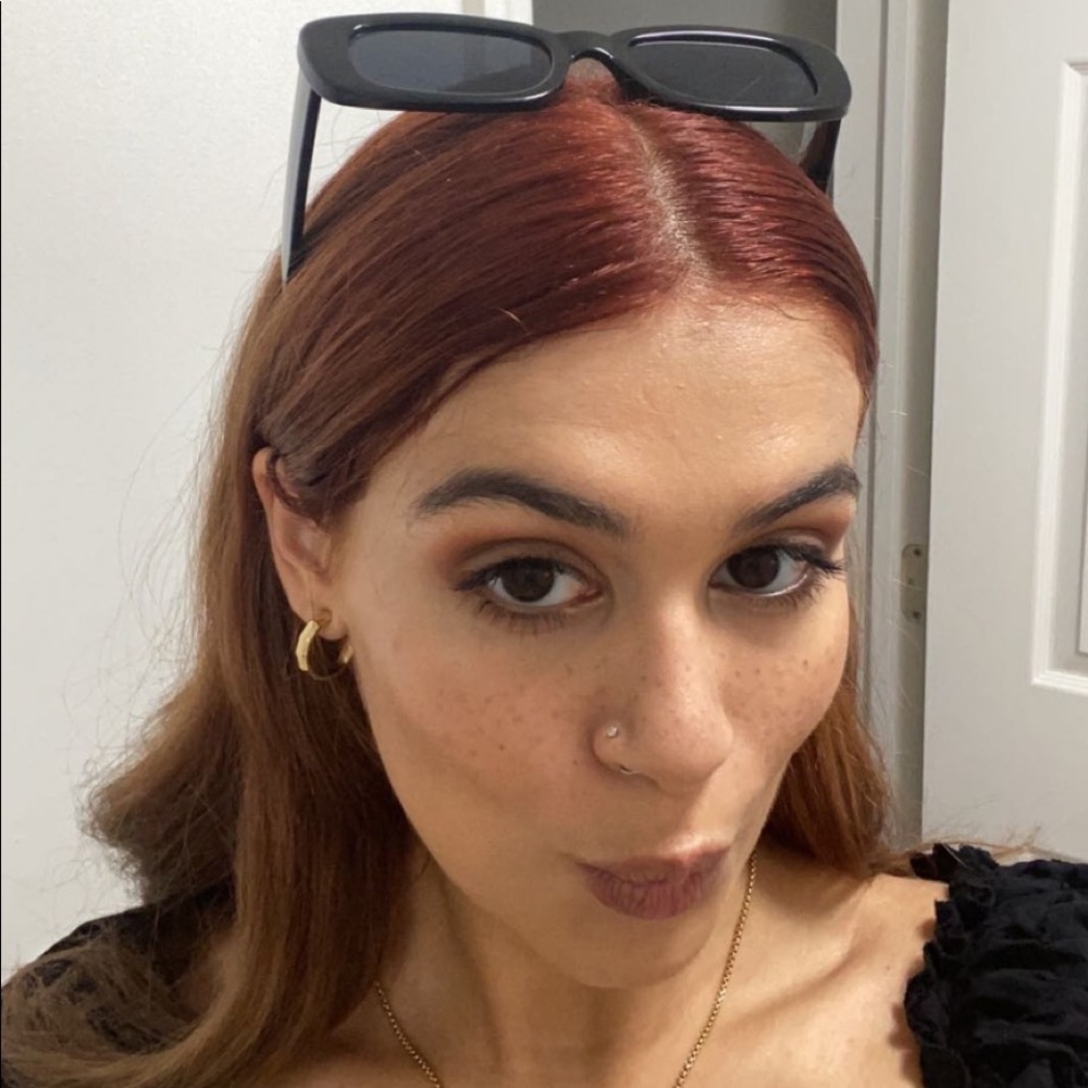 Meet your Posher, Alyssa